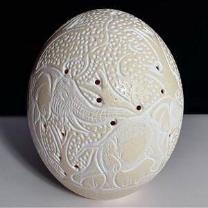 Carved OSTRICH EGG / Giraffe & TWO ELEPHANTS Walking In Savannah / SOUTH AFRICA